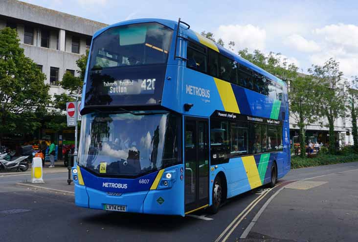 Metrobus Wright Streetdeck Hydroliner 6807